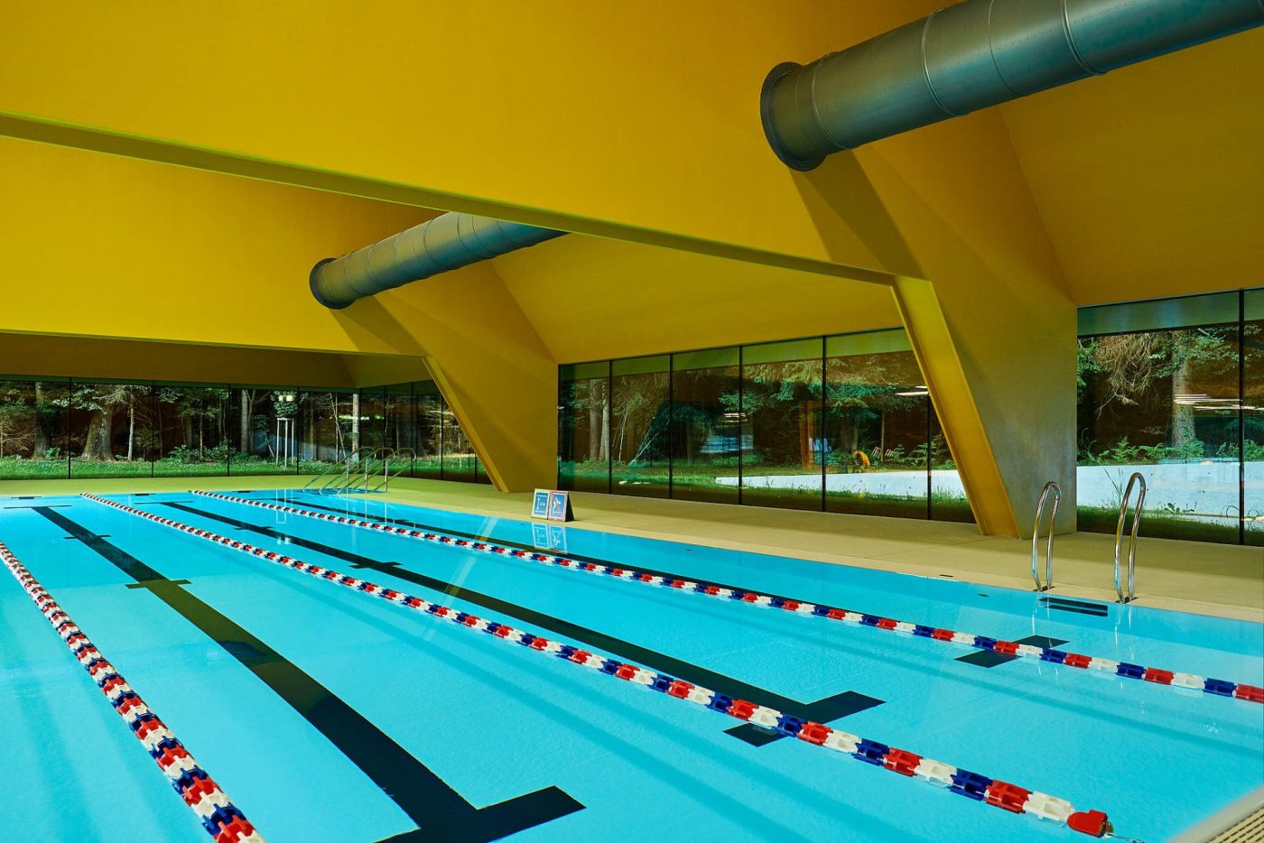 Vadbeni bazen v objemu narave