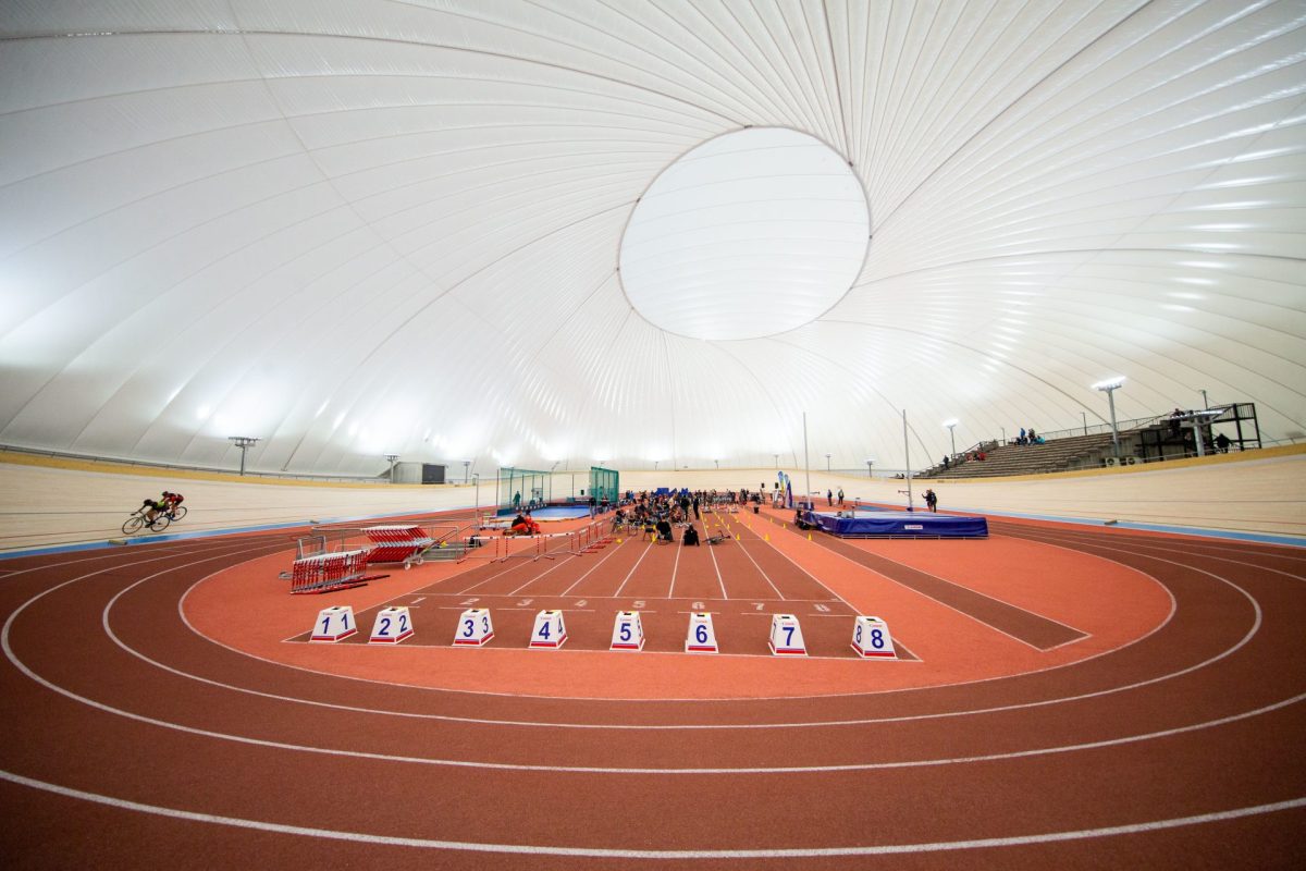 Velodrom atletska povrsina